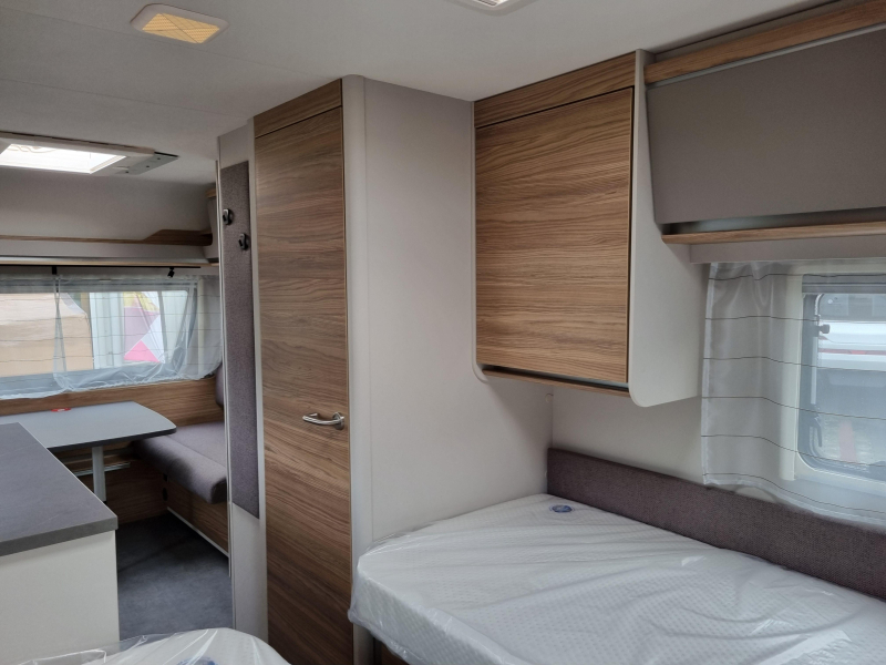 Dethleffs Nomad 460 EL First Edition  foto: 9