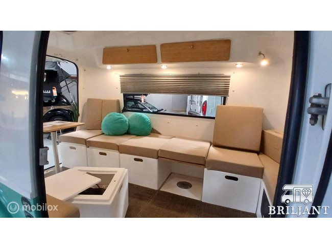happier camper HC1 Caravan zeer uniek enigste in europa foto: 7