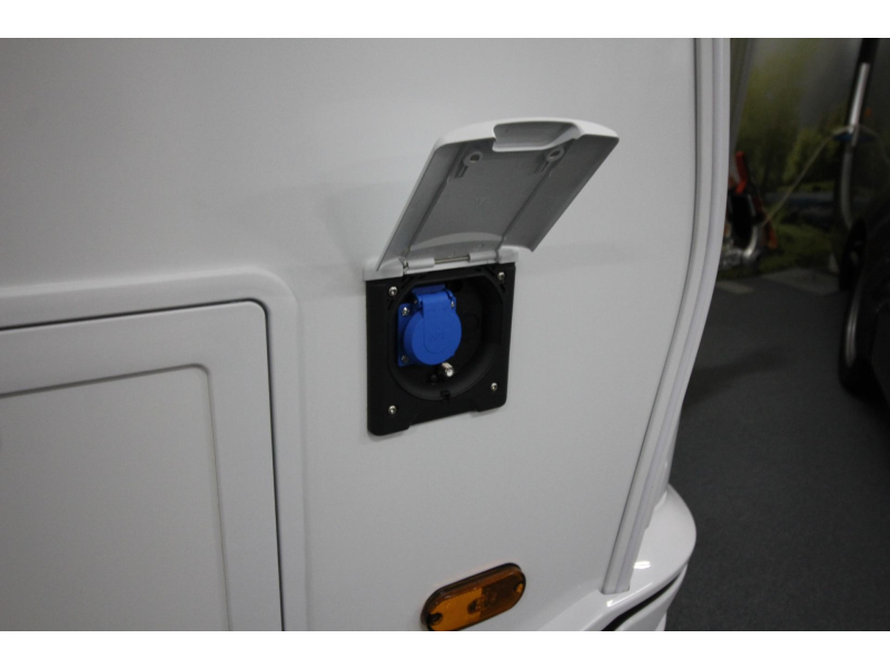 Knaus Sudwind Black Selection 420 QD Dwarsbed & Hoge koelkast!  foto: 22