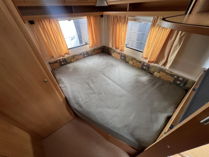 Chateau Cantara 450 CT Voortent, Fransbed  foto: 5