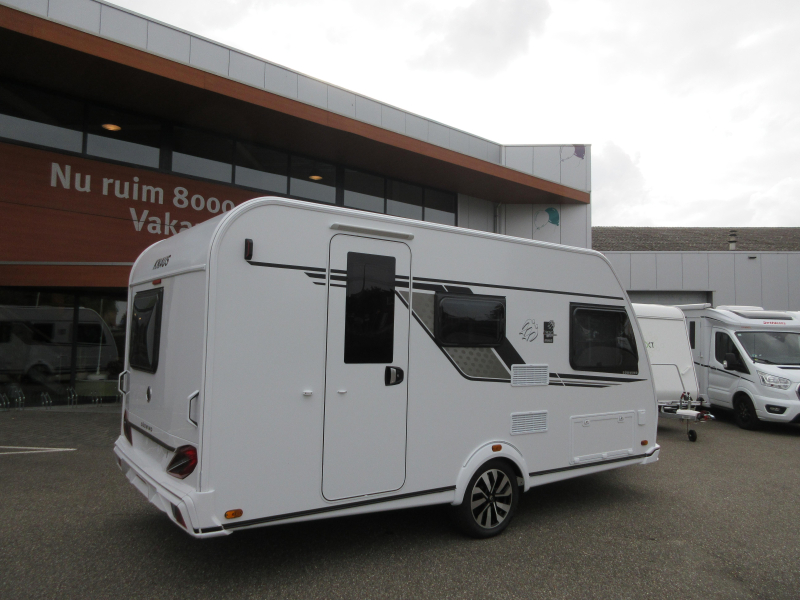 Knaus Sudwind Black Selection 420 QD COMPACT EN GROTE KEUKEN !  foto: 14