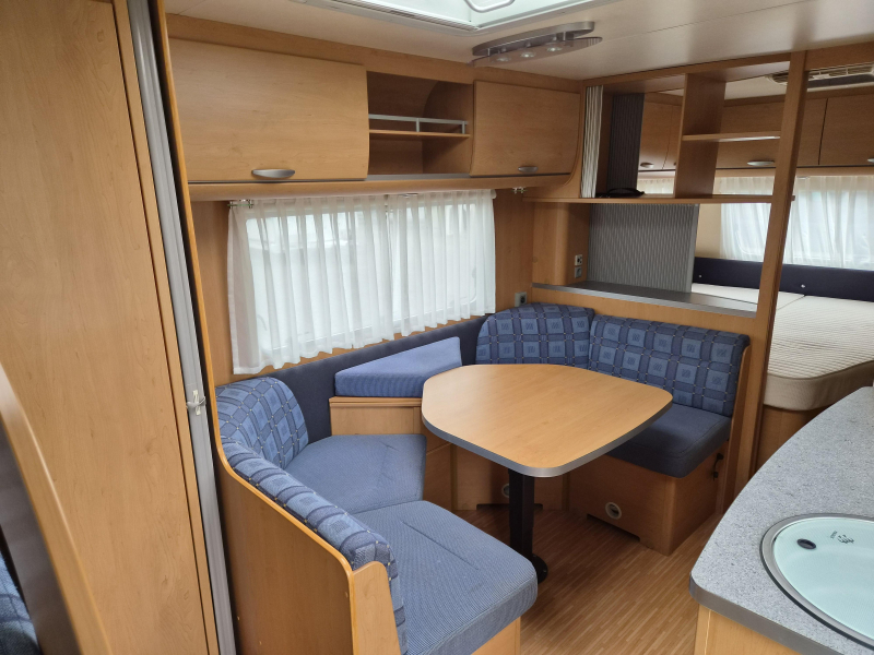 Knaus Sudwind 550 FSK -Mover - Airco - Voortent  foto: 7