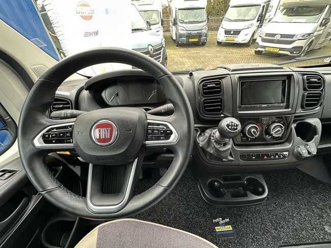 Bürstner Nexxo Van T 620 G ENKELE BEDDEN + COMPACT foto: 17