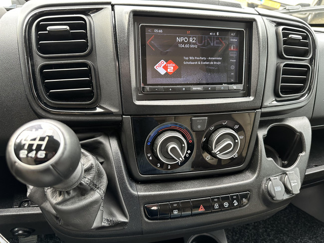 Bürstner Nexxo Van T 620 G ENKELE BEDDEN + COMPACT foto: 18