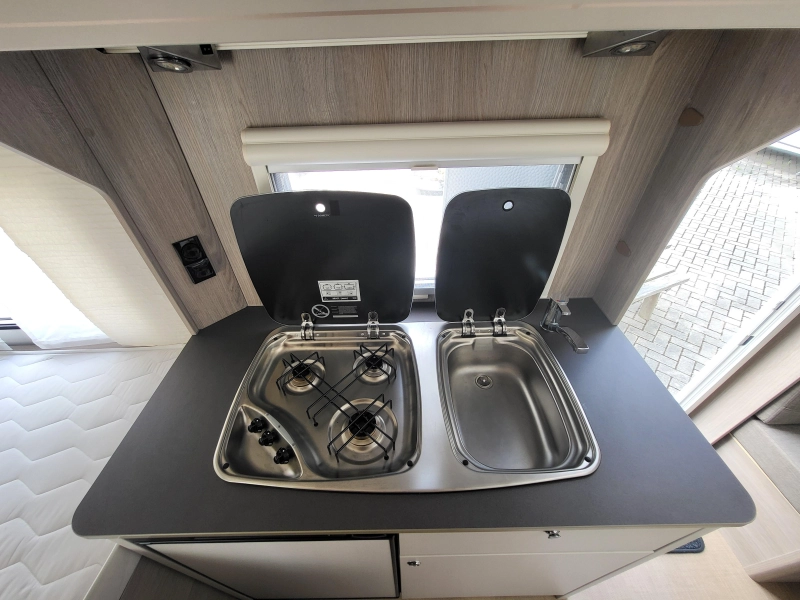 Bürstner Premio Life 430 TS kenteken 2023, nieuwstaat  foto: 11