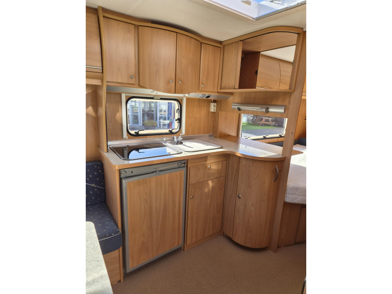 Bürstner Ventana 460 TS Mover-Luifel met voorwand  foto: 9
