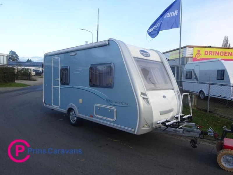 Caravelair Venicia 420 Met Dwars Bed en Treinzit 