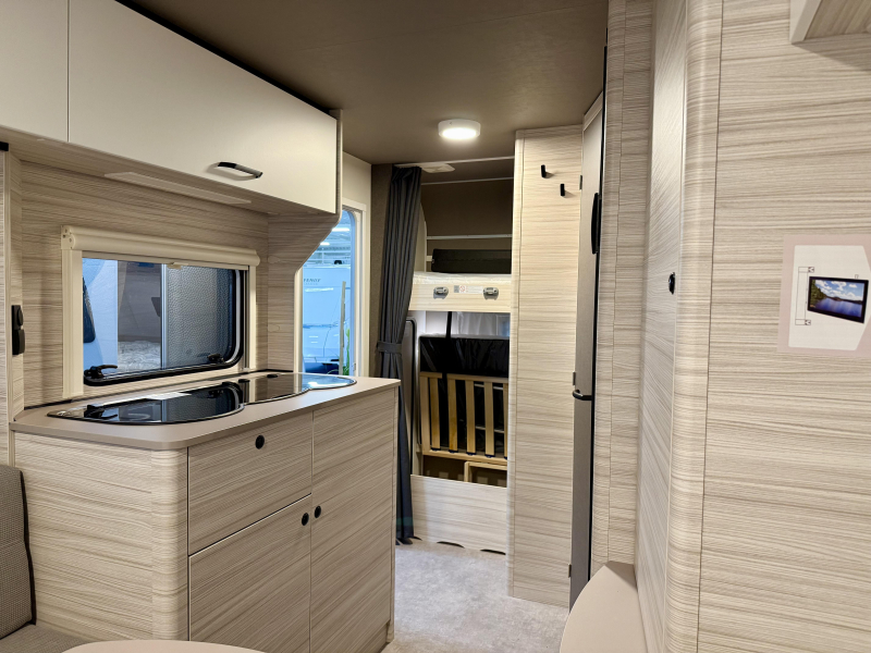 Dethleffs C'Joy Active 480 QLK stapelbed  foto: 11