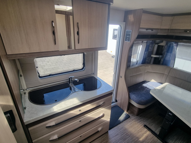 Hobby DE LUXE 495 UL foto: 13
