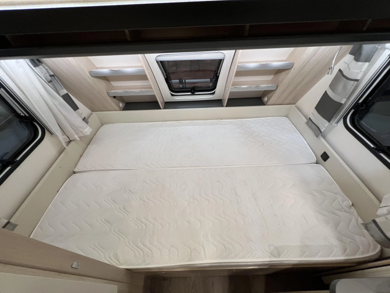 Hobby De Luxe Edition 440 SF 