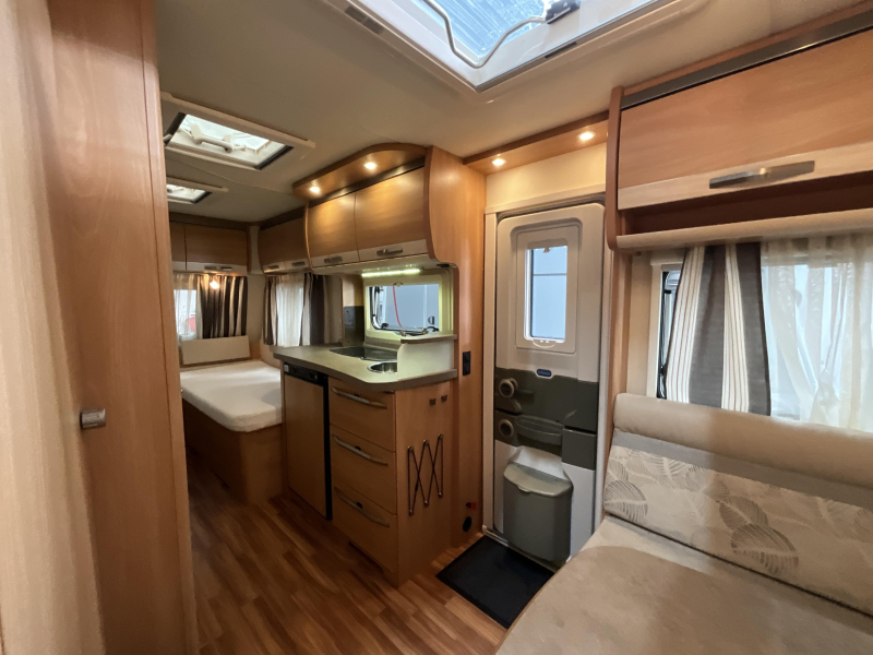 Knaus Sudwind 460 EU ENKELE BEDDEN-MOVER-UNICO  foto: 5