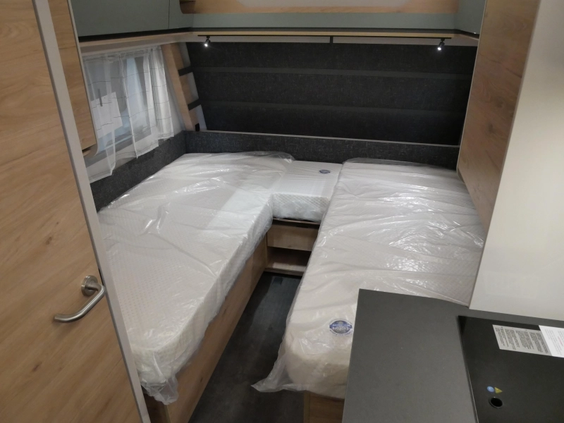 Dethleffs Camper 460 EL GRATIS MOVER en AIRCO  foto: 10
