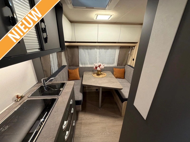 Hobby De Luxe 400 SFE ACTIEPRIJS!  hoofdfoto: 1