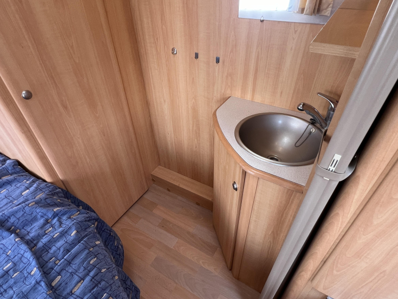 Home-Car Racer Sunset 45 frans bed rondzit toilet  foto: 10