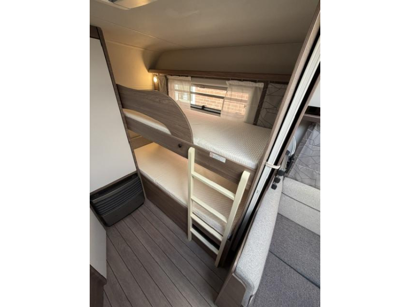 Knaus Sport Silver Selection 580 QS Incl. Mover en Luifel  foto: 17