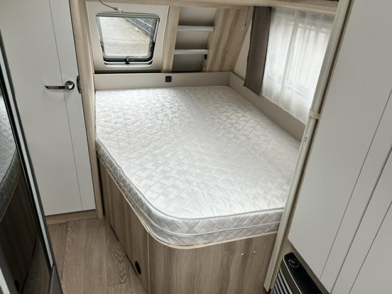 Hobby De Luxe 460 UFE Nieuw 2026  foto: 11