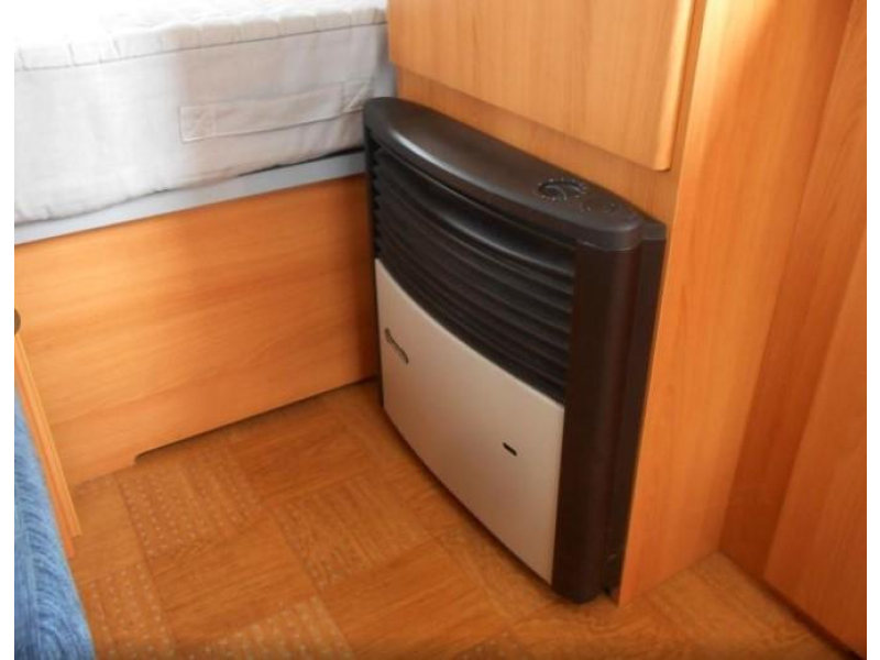 Caravelair Antares Artica 465 Dwarsbed / Luifel.  foto: 13