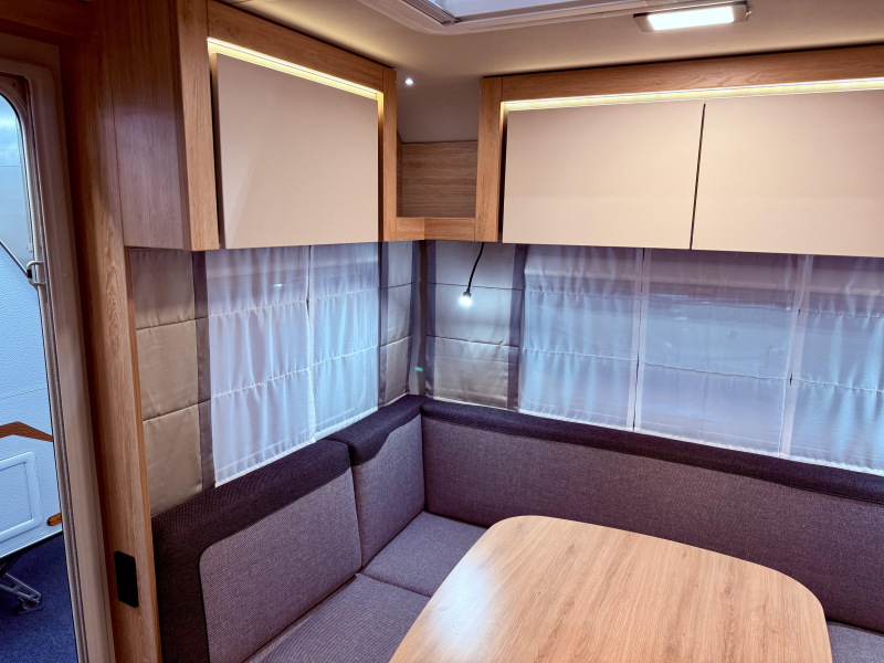 Knaus Sport Platinum 450 FU  foto: 15