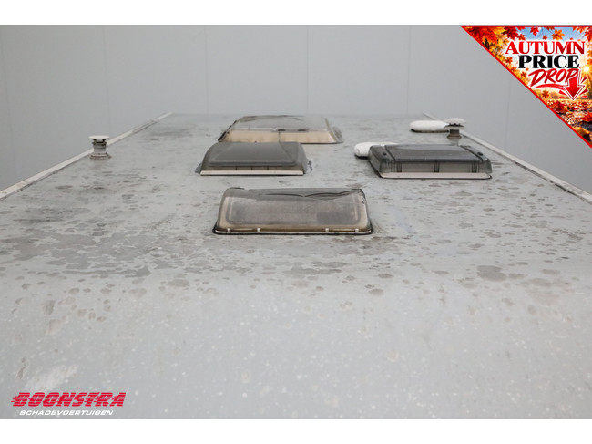 Bürstner Trecento 525 TL Middenkeuken Lengtebed foto: 5