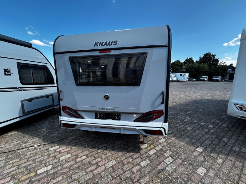 Knaus Sudwind Black Selection 450 FU Tijdelijk Voordeelpakket 