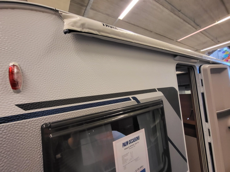 Knaus Sport 450 FU nieuwstaat  foto: 2