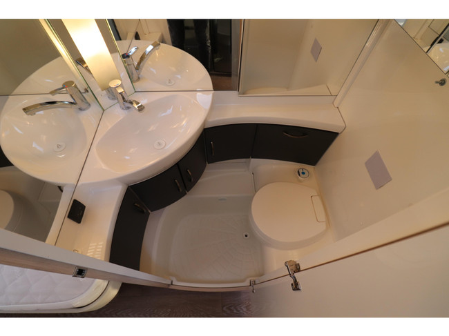 Hobby De Luxe Edition 460 LU Unico/ Mover/ Compleet foto: 10