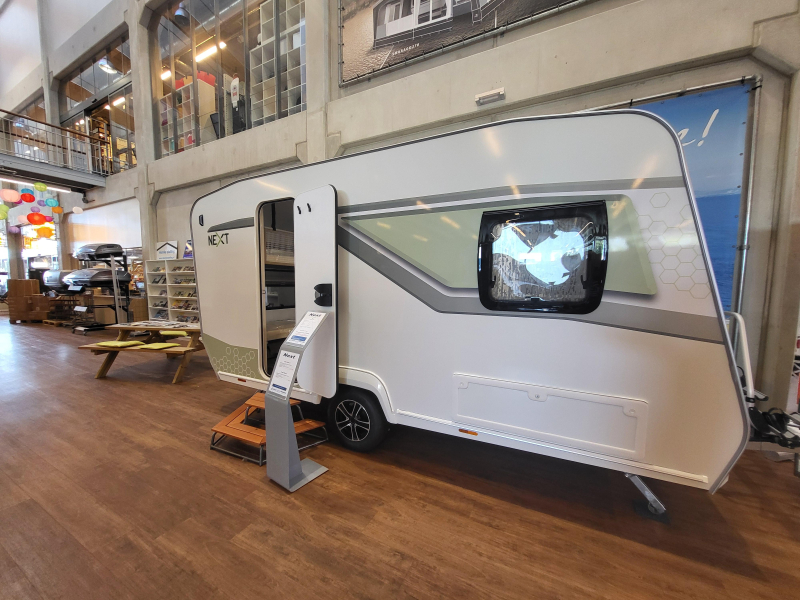 NEXT 381 met stapelbed 