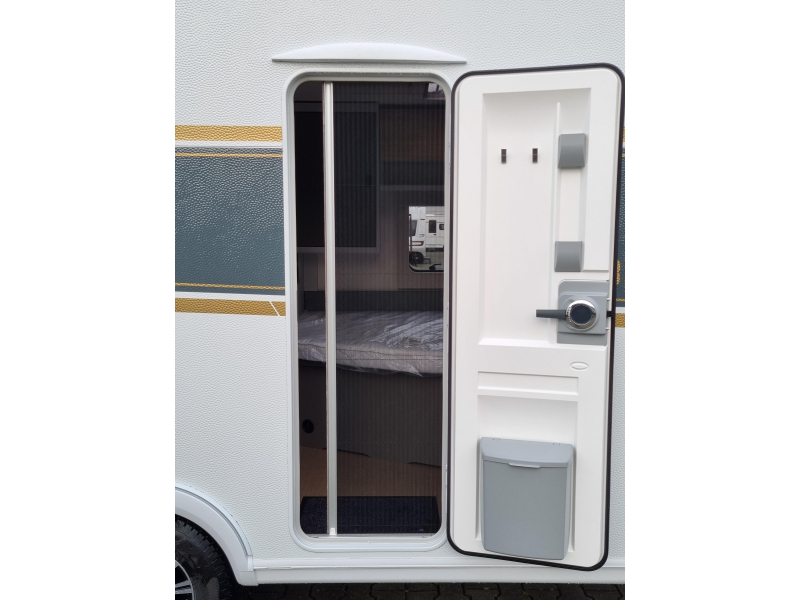Bürstner B66 480 TK - Stapelbed -  foto: 19
