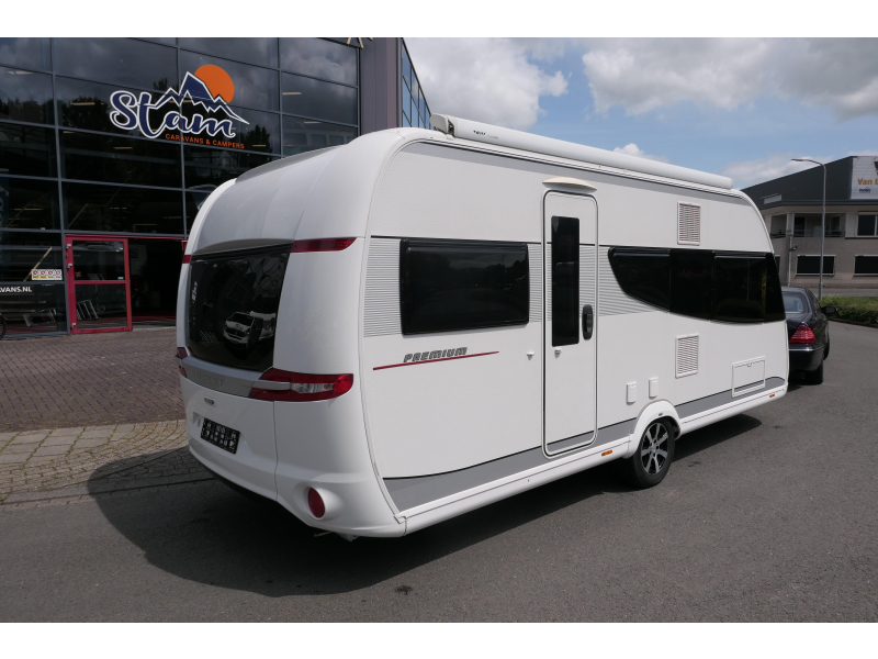 Hobby Premium 495 UL enk. bed, luifel en airco 
