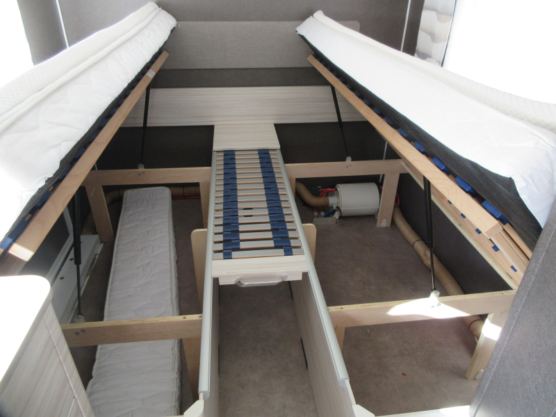 Dethleffs C'Joy 460 LE MET MOVER EN BOILER  foto: 6