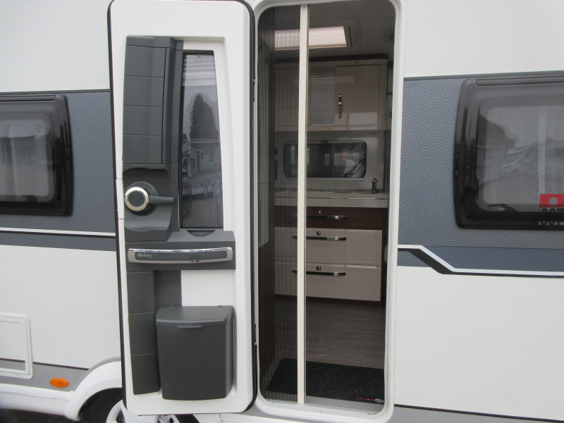 Hobby Excellent 495 WFB MET MOVER EN VASTE LUIFEL  foto: 22