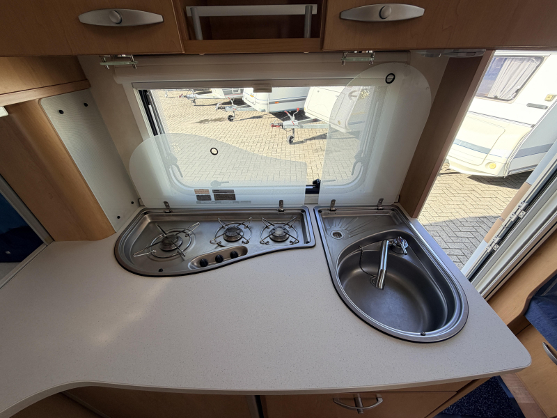 Knaus Sudwind Premium Line 500 EU Enk. bedden Mover Cas lui  foto: 5