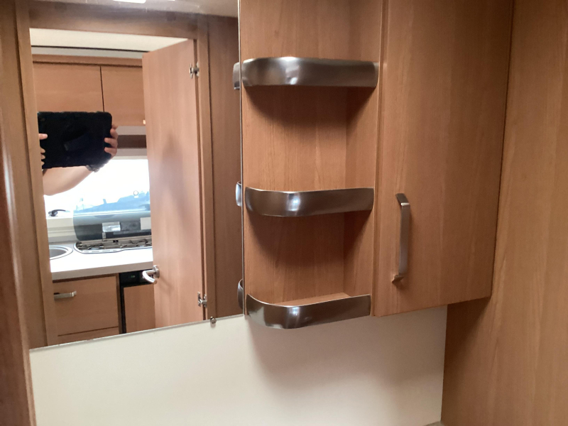 Knaus Sport 420 QD mover/voortent  foto: 15
