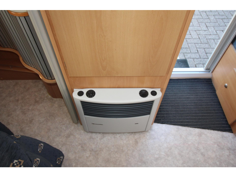 Kip Navigator 44 TDB Vloerverw Mover, Voortent  foto: 16