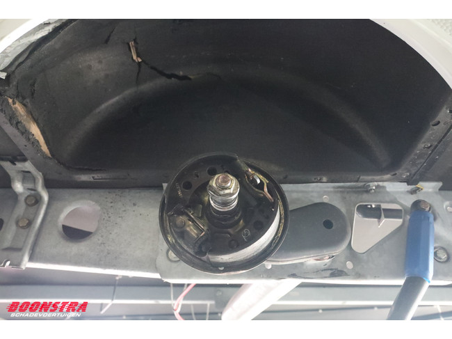 Knaus Sport 450 FU Middenkeuken Rondzit foto: 12