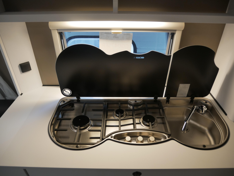 Dethleffs C'Go 475 FR GRATIS mover en luifel  foto: 4