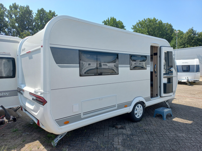 Hobby De Luxe 460 LU 1500kg 