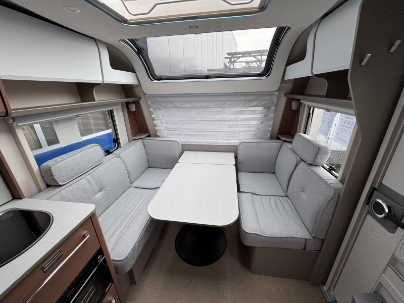 Bürstner Averso Harmony Line 465 TS incl Mover  foto: 11