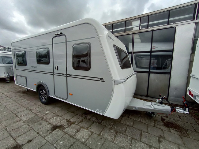 Eriba NovaLine 442 foto: 2