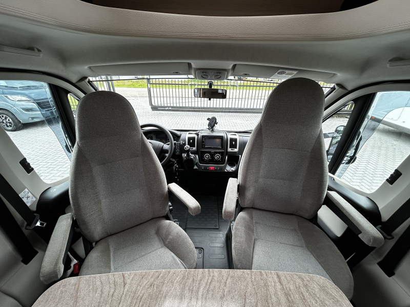 Bürstner Nexxo 580 T Hefbed/2015/5.8M/Euro-5  foto: 17