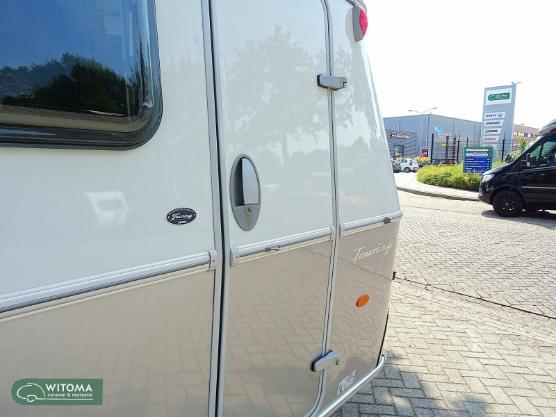 Eriba Touring Urban 542 over complete uitvoering  foto: 19