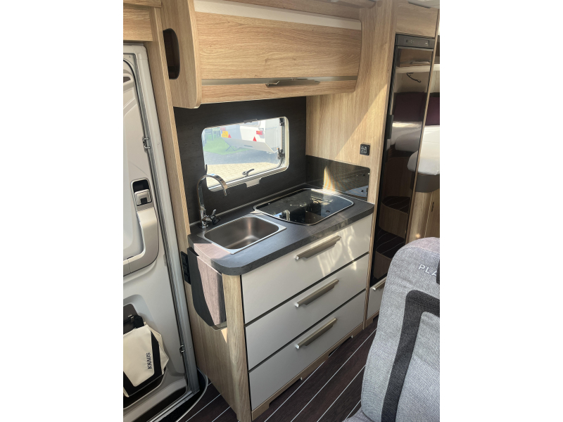 Knaus Sky TI 650 MEG Platinum Selection - Dakairco - Zonnepaneel  foto: 8