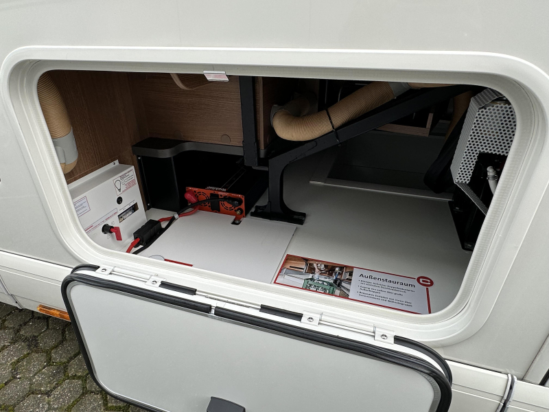 Carthago C-Tourer I 144 LE 160PK-LIGHTWEIGHT+LITHIUM  foto: 21
