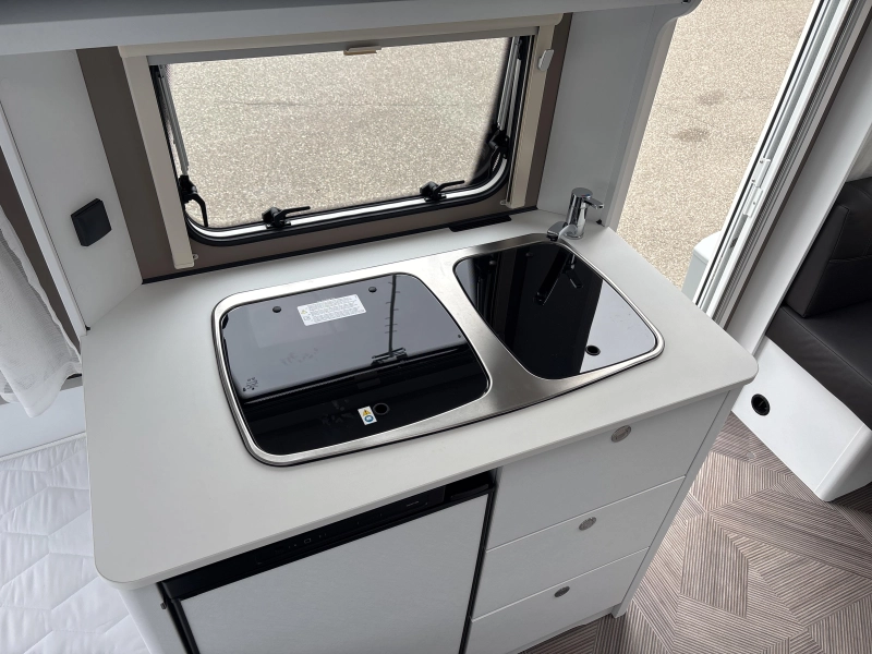 Dethleffs C'Go 415 QL NIEUWSTAAT EN NIEUWE TENT  foto: 9