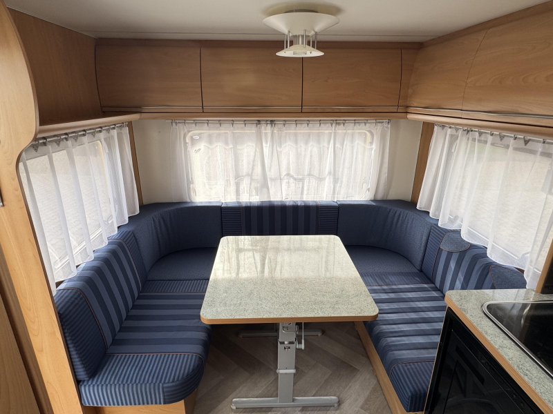 Bürstner Ventana 460 TS - Mover - Voortent 