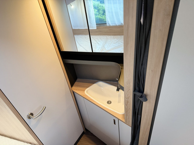 Knaus SPORT 450 FU gas uitvoering foto: 10