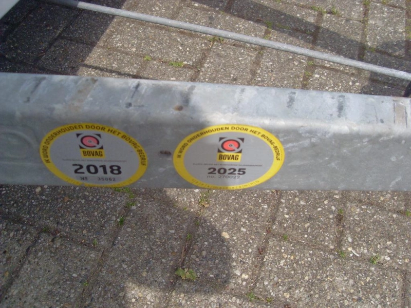 Kip Grey Line 47 TDB met Mover  foto: 7