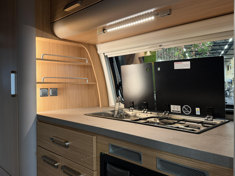 T@B Basic 320 lichtgewicht / koelkast  foto: 12