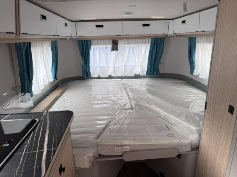Eriba Touring Urban 642 Pakket Harbour Blue  foto: 8