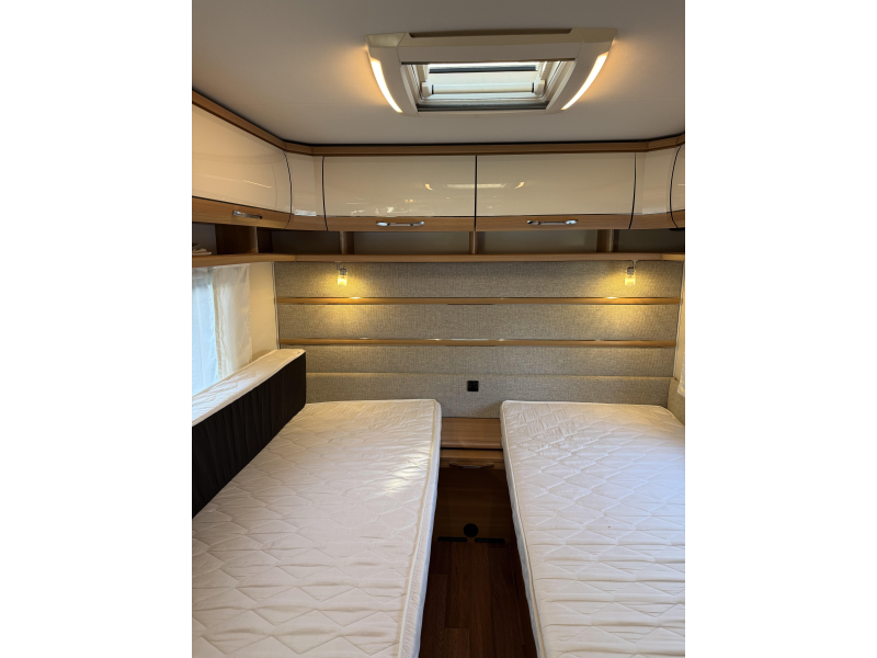 LMC Musica 490 E 2 BEDDEN RONDZITMOVER TOP  foto: 19